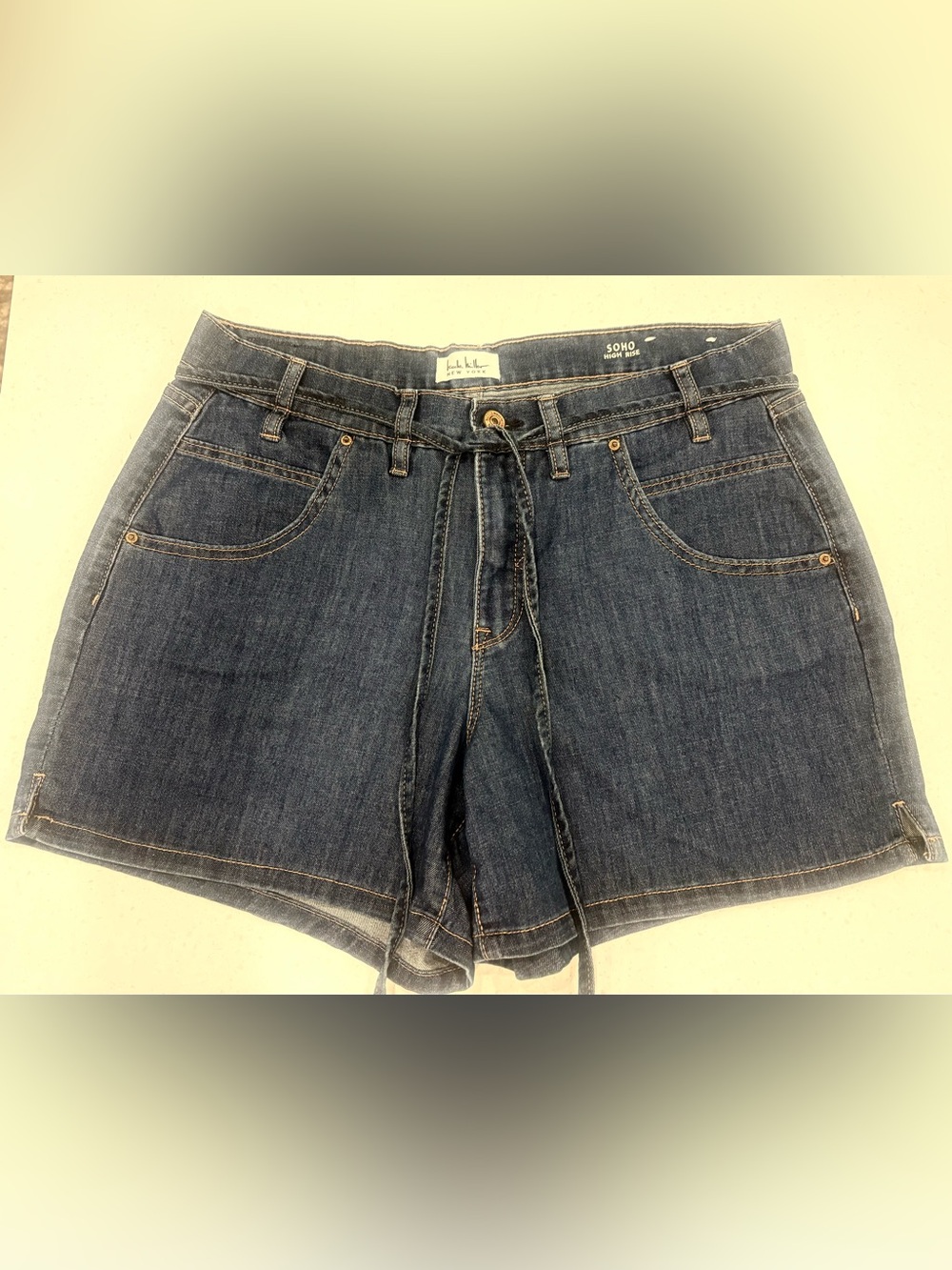 Nicole Miller New York SOHO HighRise Denim Shorts With Belt Size 6